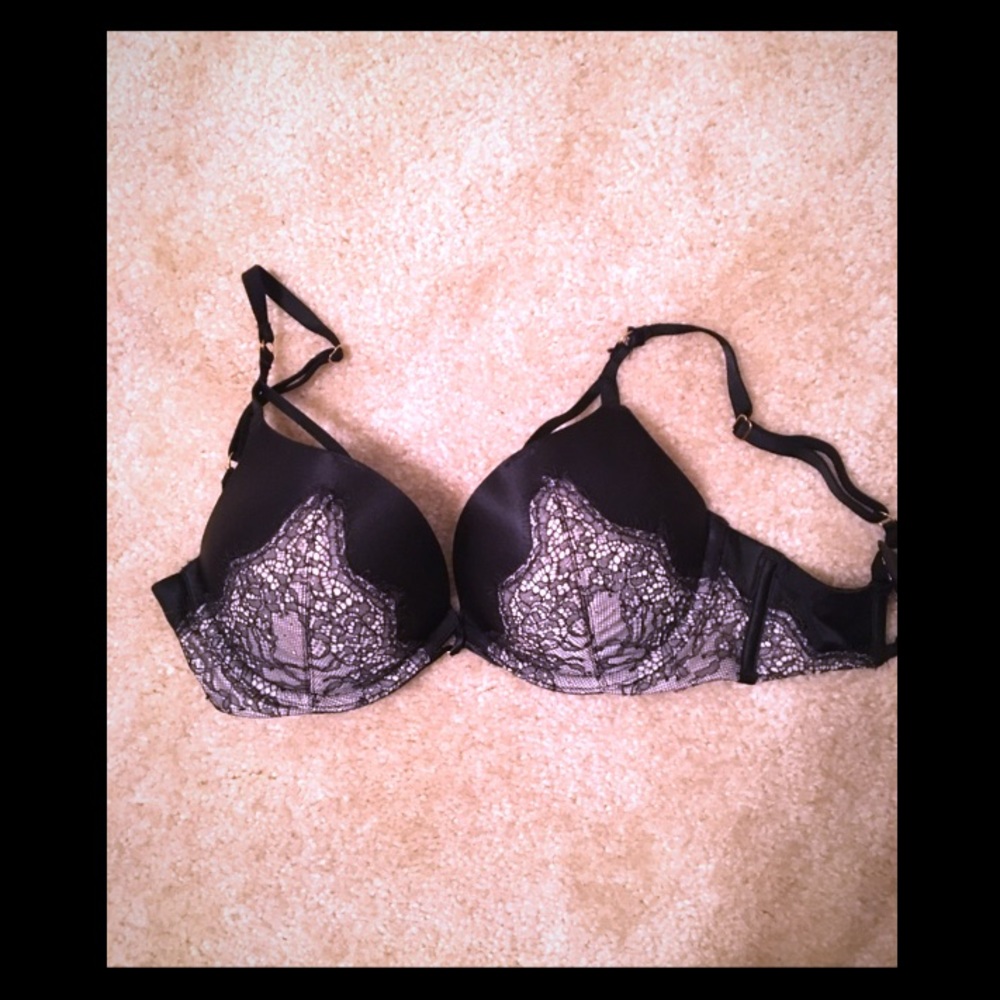 VS Bombshell. Never worn. NWOT